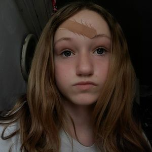 Meet your Posher, Ava